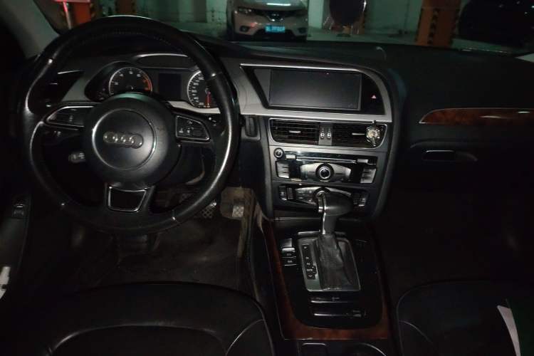 Used Audi A4L 2013 35 TFSI Automatic Comfort Model