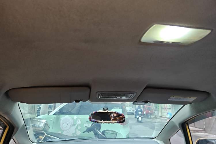 Used Honda Fit 2011 1.3L automatic comfort version
