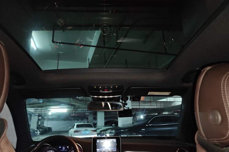 Used Mercedes-Benz GLC 2016 GLC 260 4MATIC Luxury Model