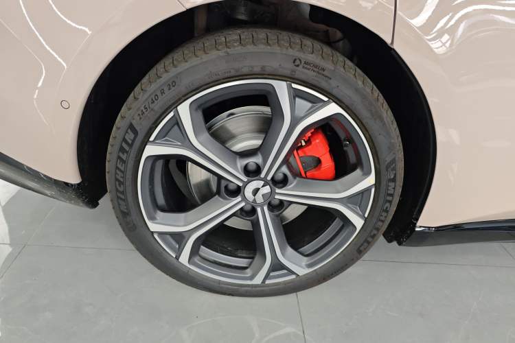 Used Nio ET5T 2024 75kWh Touring Right Rear Wheel Hub