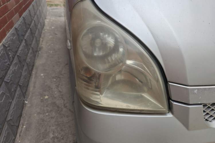 Used Wuling Rongguang 2011 1.2L Base Version Right Front Headlight