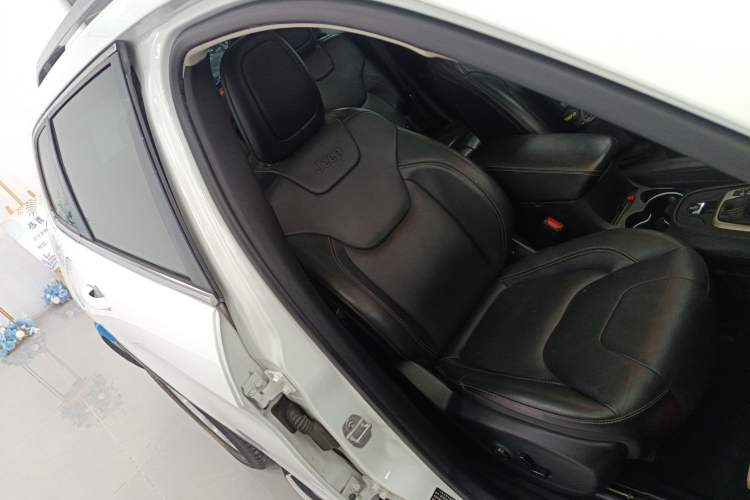 Used Jeep Cherokee 2016 2.4L Leading Edition