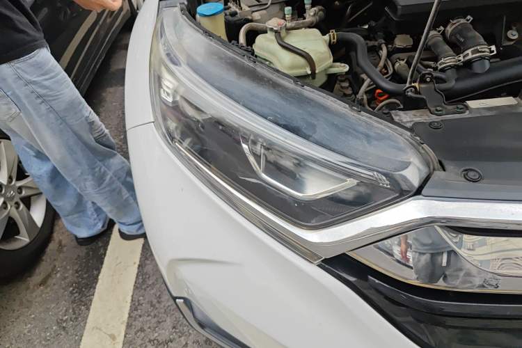 Used Honda CR-V 2017 240TURBO CVT Front-Wheel Drive Fashion Edition