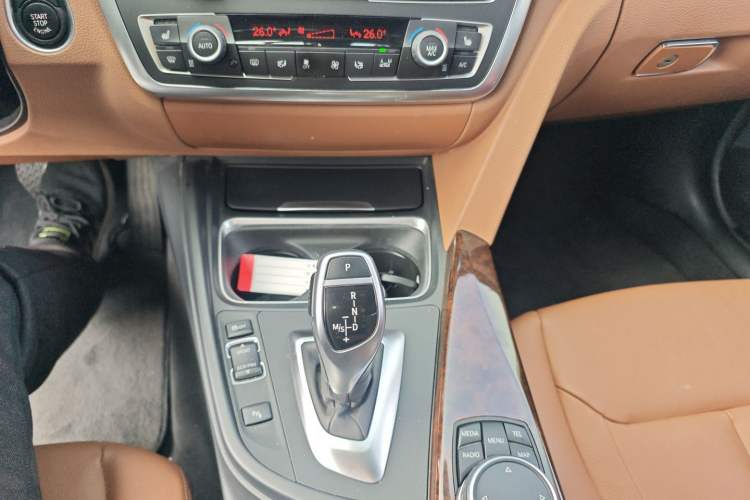 Used BMW 3 Series 2015 320Li Luxury Design Package Premium Edition