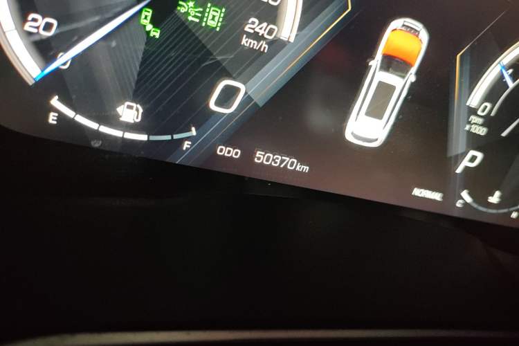 Used Wey VV6 2018 2.0T Two-Wheel-Drive Ultra-Luxury Version China V Standard