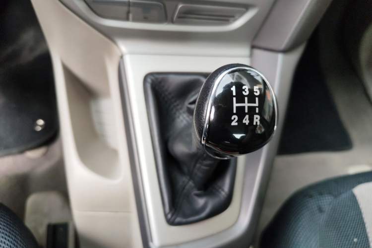 Used Ford Focus 2012 Sedan 1.6L Manual Comfort Model
