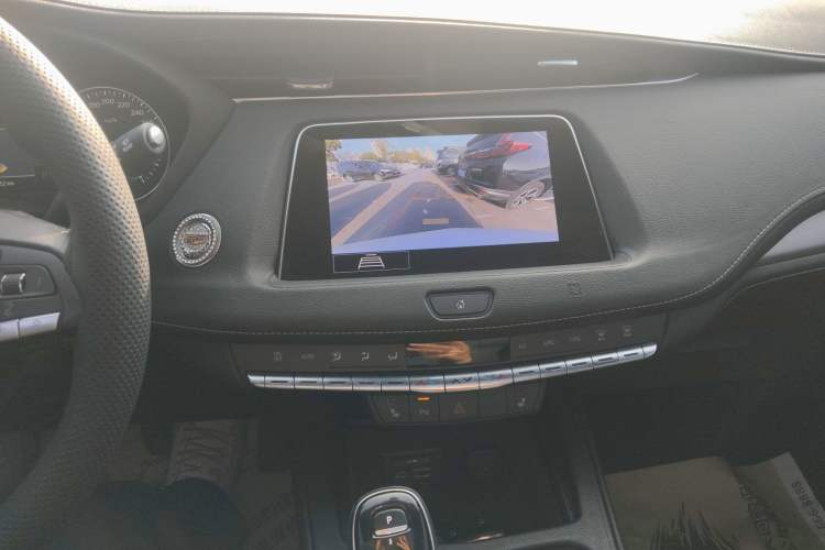 Used Cadillac XT4 2020 28T Two-Wheel-Drive Leading Version