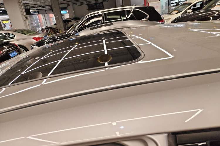 Used Toyota C-HR 2021 2.0L Luxury Edition Roof