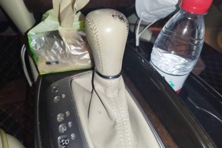 Used Infiniti JX 2013 JX35 Two-Wheel-Drive Excellence Edition