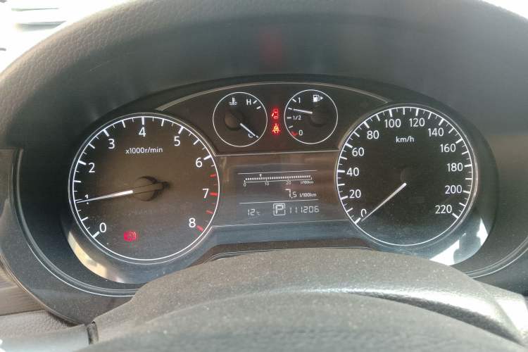 Used Nissan Tiida 2011 1.6L CVT Smart Version
