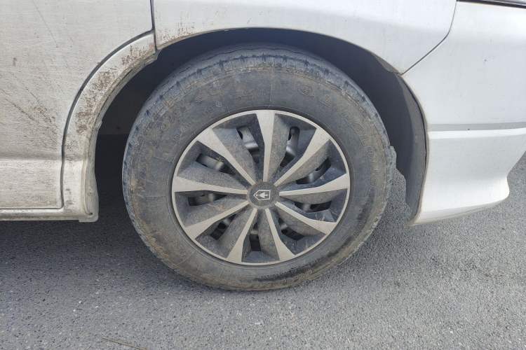 Used Jinbei Express 2017 2.0L Classic Version V19