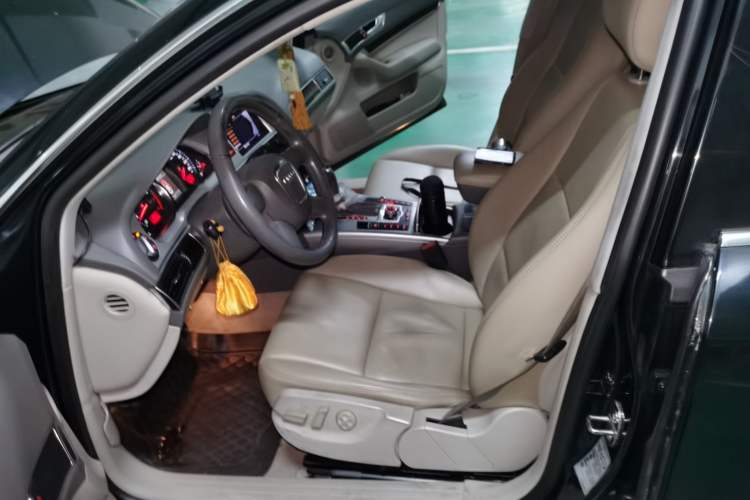 Used Audi A6L 2011 2.0 TFSI automatic Comfort trim Driver Seat