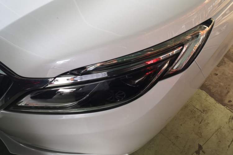 Used Buick GL8 2017 ES 28T Premium Version China V Standard Left Front Headlight