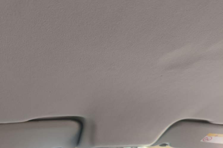 Used Venucia T70 2016 2.0L CVT Smart Choice Edition
