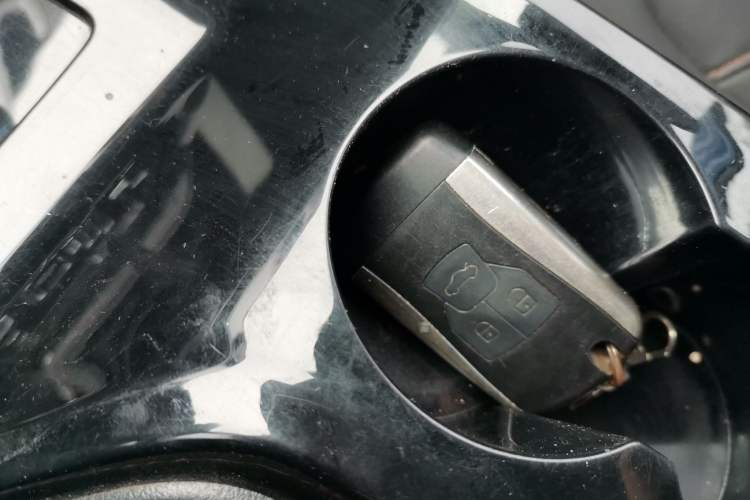 Used Geely Auto GX9 2014 2.4L Automatic Two-Wheel Drive Luxury Version