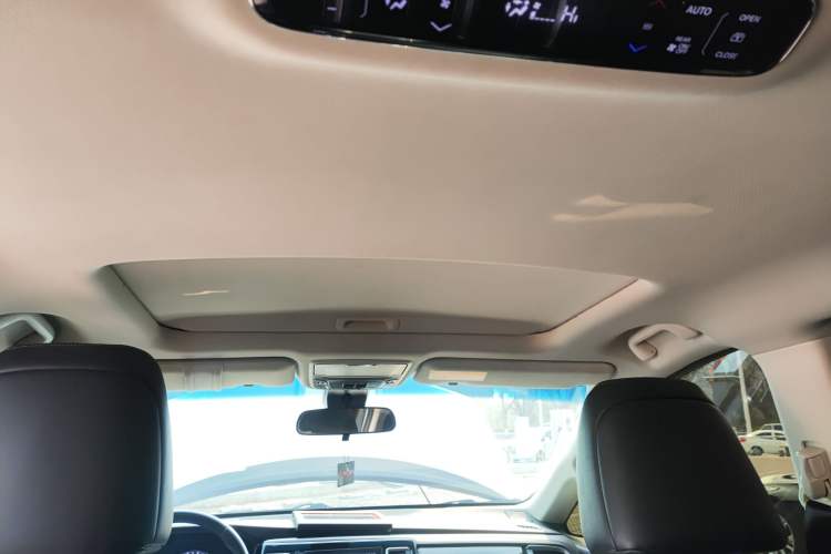 Used Honda Elysion 2019 2.0L Hybrid Luxury Edition