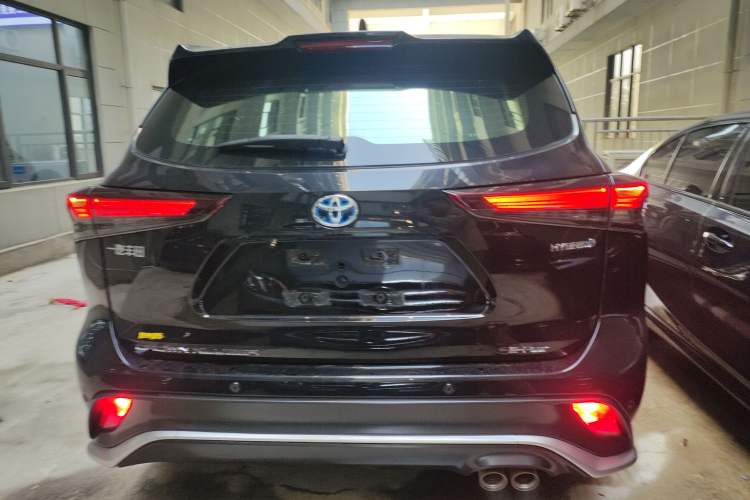 Used Toyota Crown Kluger 2023 2.5L HEV Four-Wheel Drive Luxury Edition Exterior 4