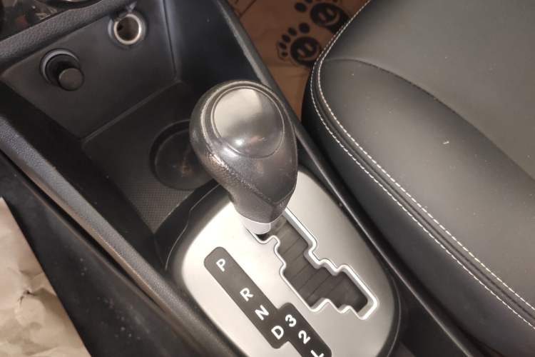 Used Kia K2 2015 Sedan 1.4L Automatic GLS
