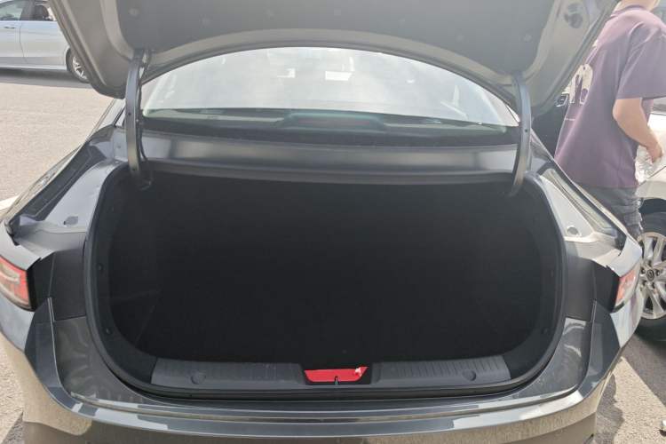 Used CHANGAN Eado 2025 Blue Whale 1.5T 500Bar Prestige Model