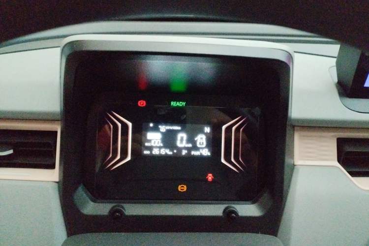 Used Chery QQ Ice Cream 2023 170km Milkshake – Lithium Iron Phosphate Instrument Cluster