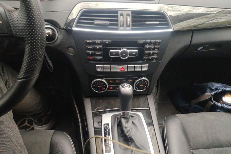 Used Mercedes-Benz C-Class 2013 C 260 Fashion Edition Grand Edition Audio And AC Panel