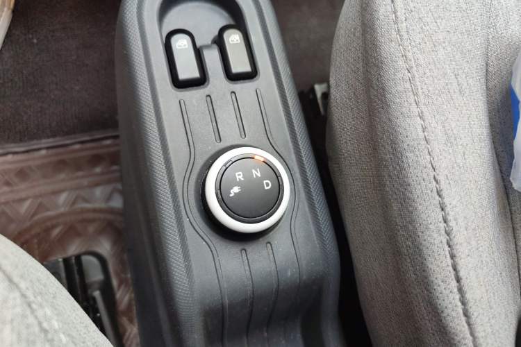 Used Wuling Hongguang MINIEV 2022 Enjoy Edition Lithium Iron Phosphate Gear Lever