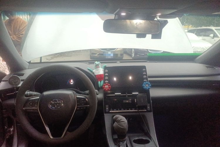 Used Toyota Avalon 2019 Dual-Engine 2.5L Luxury Edition China VI Standard