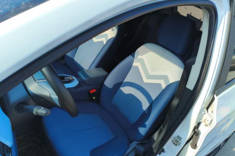 Used Oshan Benni E-Star 2022 Qingxin Edition Colorful Model Lithium Iron Phosphate
