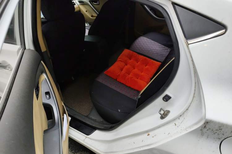 Used Hyundai Elantra (5th Generation / Langdong) 2012 1.6L Manual Leading Model Left Rear Seat