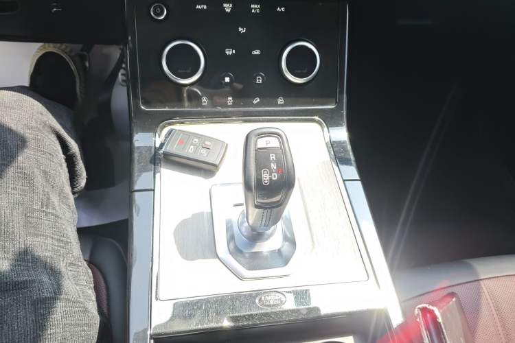 Used Land Rover Range Evoque 2021 Range Rover Velar 249 PS R-Dynamic S Performance Edition