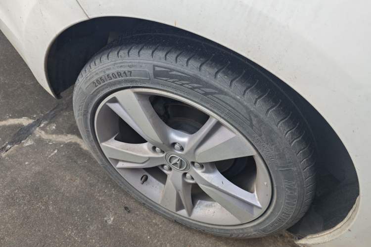 Used Acura ILX 2013 2.0L Elite Edition Right Rear Wheel Hub
