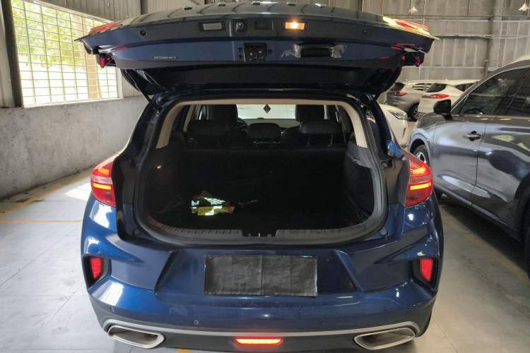 Used Geely Auto Emgrand GS 2019 1.4T CVT Edition Trunk