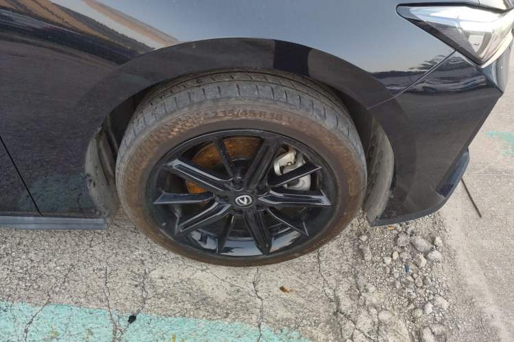 Used Changan UNI-V iDD 2023 ZhiDian iDD 1.5T 113km ZhiKu Model