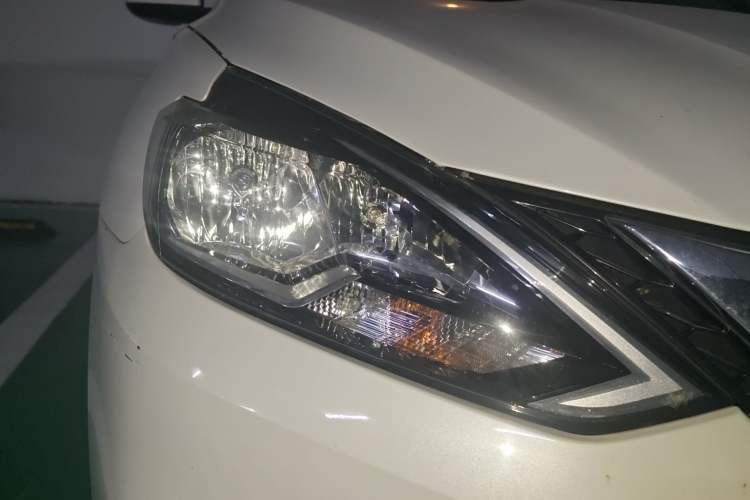 Used Nissan Sylphy 2021 Classic 1.6XL CVT Luxury Edition Right Front Headlight