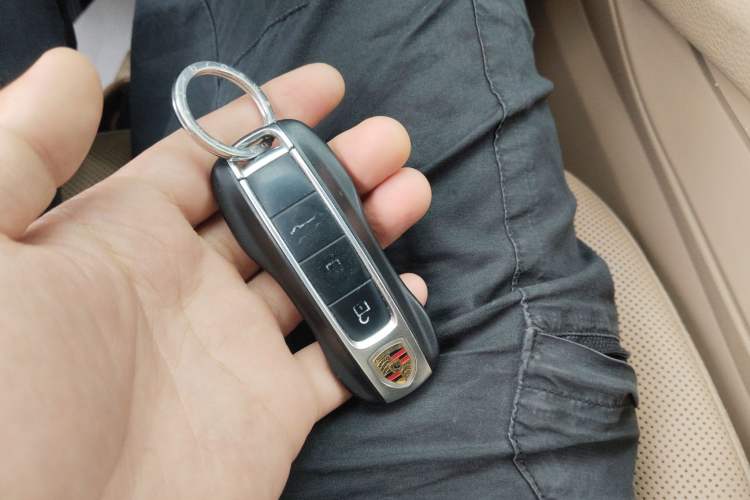 Used Porsche Cayenne 2018 Cayenne 3.0T Vehicle Key