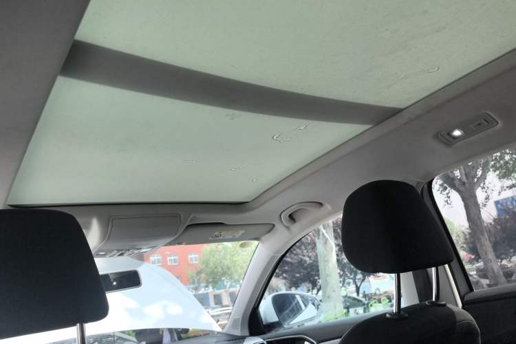 Used Jetta VS7 2023 280TSI Automatic Trend Edition Headliner