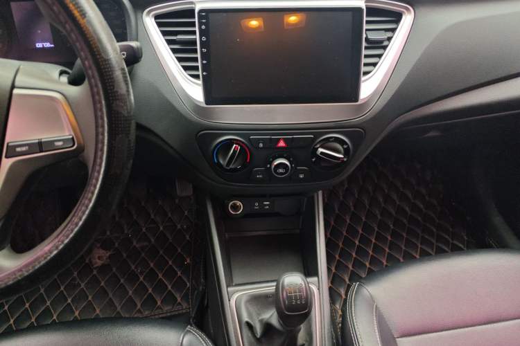 Used Hyundai Verna (new generation) 2016 1.4L Manual Cool Edition GLS
