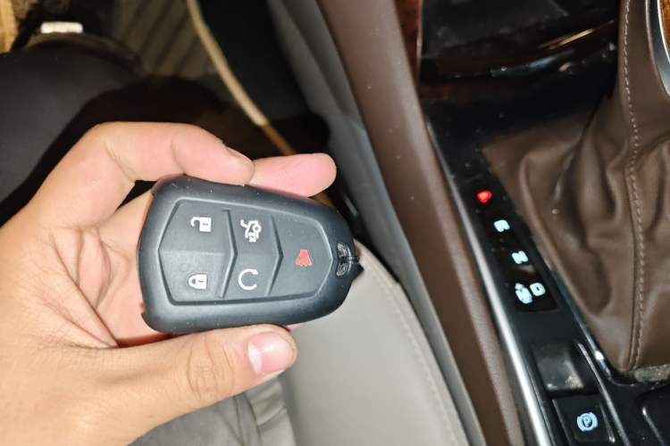 Used Cadillac SRX 2015 3.0L Elite Model
