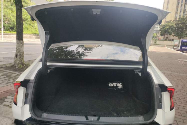 Used Wuling E5 2024 510 km Standard Version
