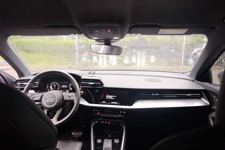 Used Audi A3 2021 A3L Limousine 35 TFSI Progressive Sport Edition Headliner