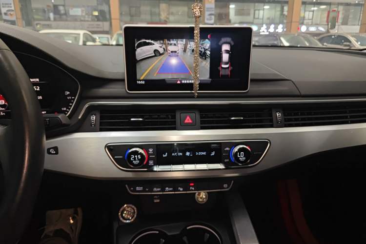 Used Audi A4L 2019 40 TFSI Fashion Edition China VI Emission Standard
