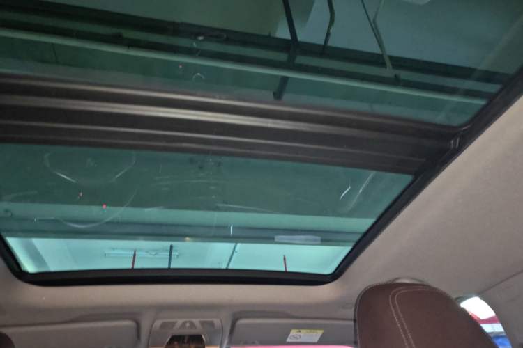 Used BMW X1 2018 xDrive20Li Luxury Edition Headliner