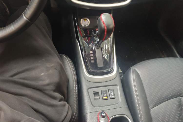 Used Nissan Tiida 2016 1.6L CVT ZhiZun Edition