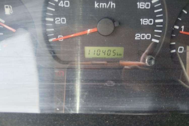 Used Dongfeng Ruichi 2013 3.2T Xingye Edition Diesel Two-Wheel Drive Standard Type CYQD80-E4