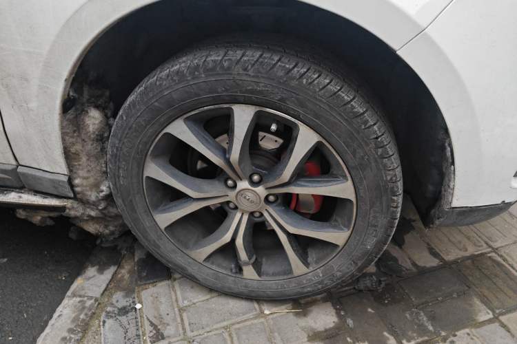 Used Zotye T600 2016 Sport Edition 1.5T Manual Prestige Model Right Front Wheel Hub