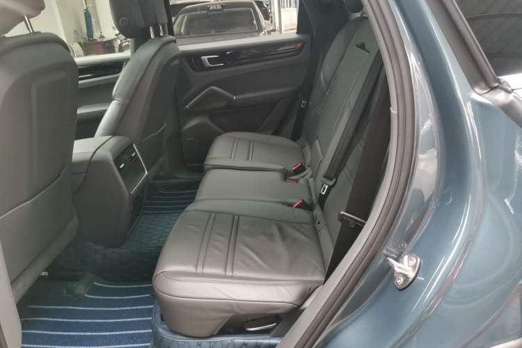Used Porsche Cayenne 2018 Cayenne 3.0T Left Rear Seat