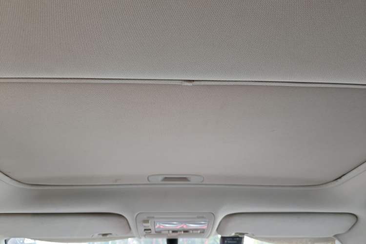 Used BYD S7 2016 2.0T Automatic Prestige Edition Headliner