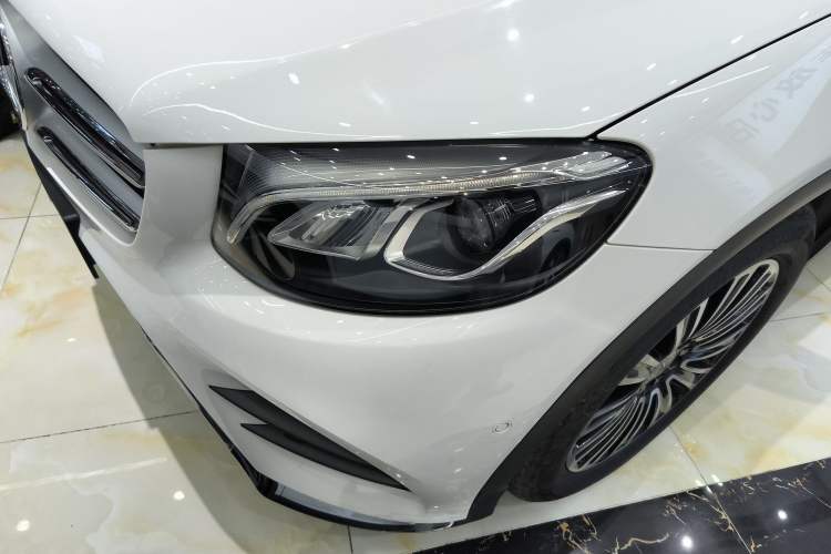 Used Mercedes-Benz GLC 2019 GLC 260 L 4MATIC Dynamic Model