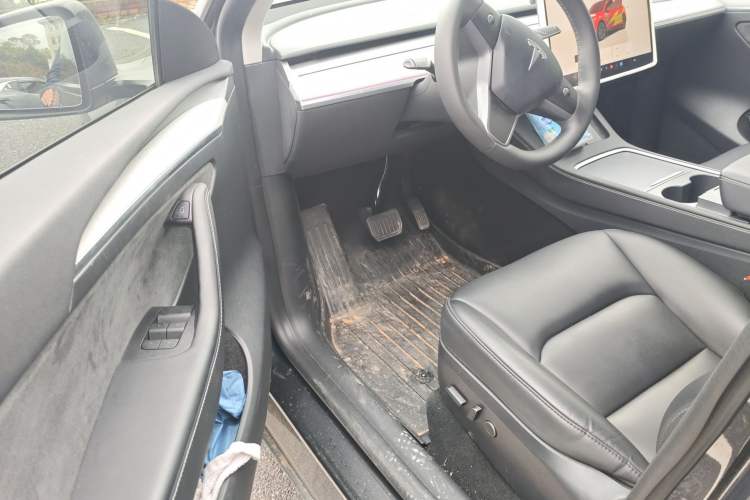 Used Tesla Model Y 2024 Rear-Wheel-Drive Version