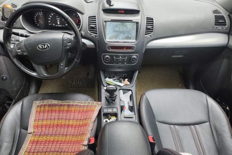 Used Kia Sorento 2013 2.4L 7-Seater Gasoline Comfort Version China IV Standard